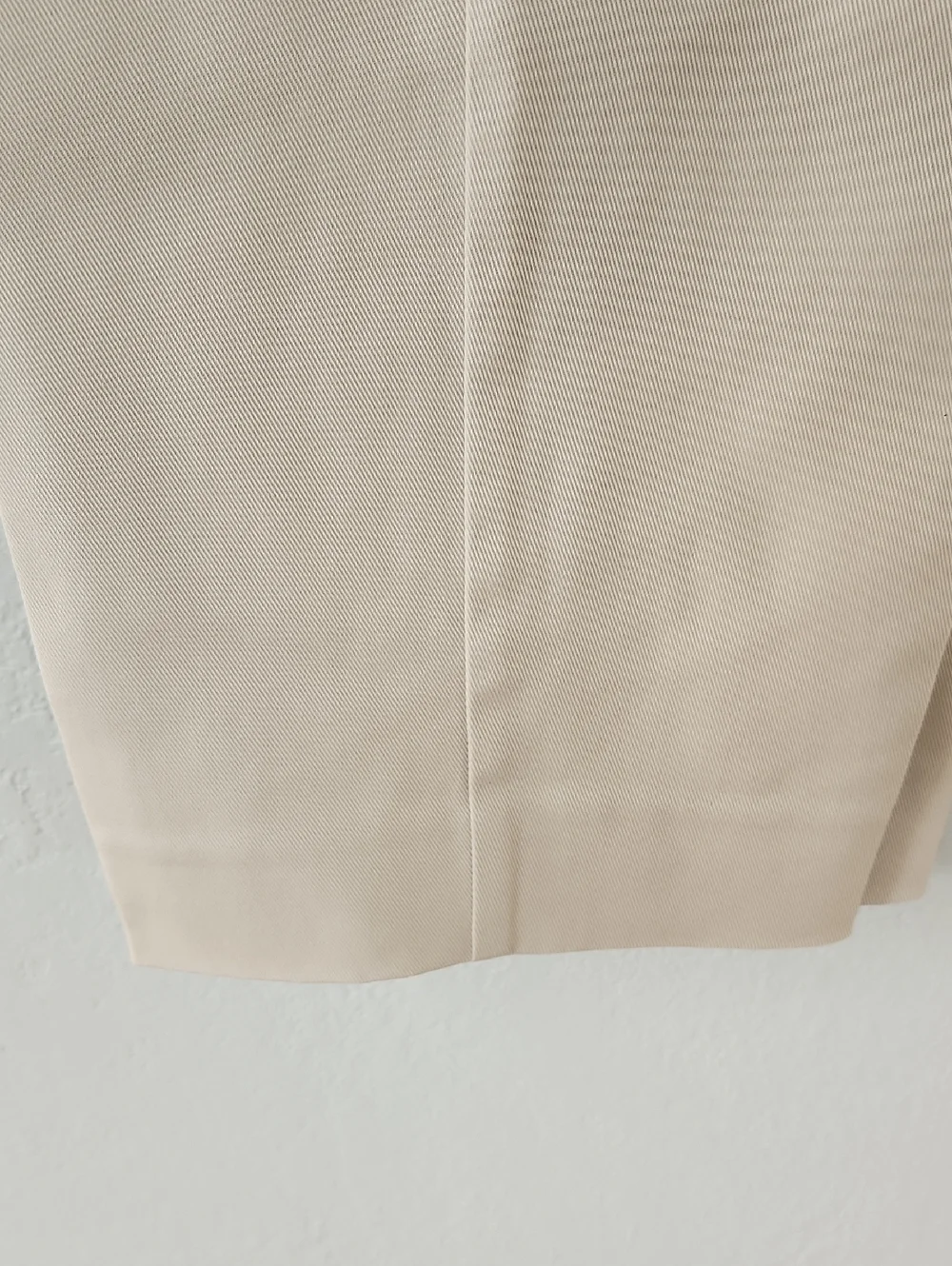 Banana Republic Men's Beige Twill Pants - Size 32